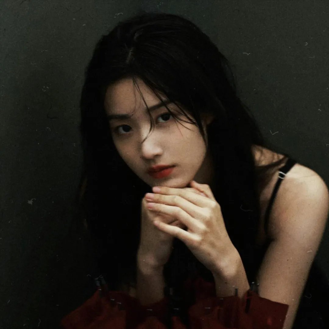 古堡女魔君